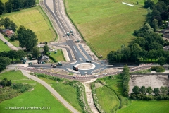 De aanleg van de Rondweg Oost nadert de voltooiing. Onvoorziene omstandigheden uitgesloten kan de weg volgens planning in november geheel open worden gesteld. Op dit moment wordt gewerkt aan het laatste deel tussen de Oosteinderweg en de Elburgerweg. Naast de ontsluiting van het bedrijventerrein De Kolk dient de weg ook als ontsluiting voor de nieuwe woonwijk Molenbeek waar de eerste woningen zijn verrezen.