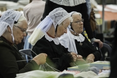 Nunspeet - Eibertjesdag  Foto-Nunspeetse klederdracht (fotoBramvandeBiezen)