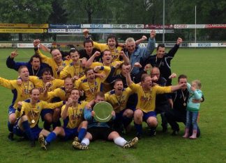 Radio 538 betaalt 20 vliegtickets voor voetbalteam VV Nunspeet 4