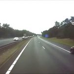 Politie onderzoekt bizarre rem- en inhaalactie op A28