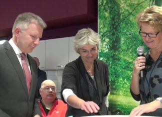 Wijkontmoetingscentrum ( WOC ) Binnenhof geopend