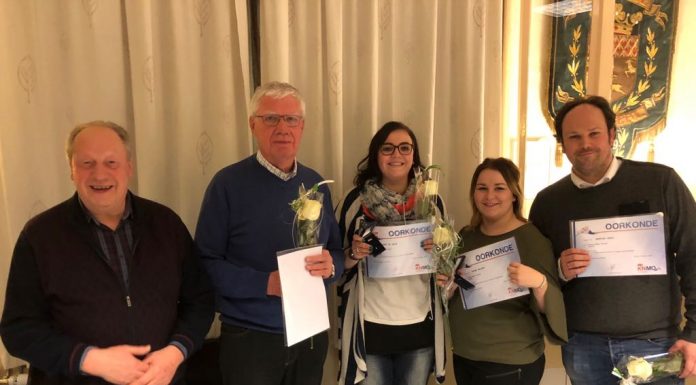 Jubilarissen Harmonie gehuldigd