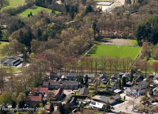 Voetbalvereniging Vierhouten krijgt een hybride speelveld