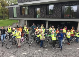 De Fietsclub van Welzijn Nunspeet houden de zadels droog