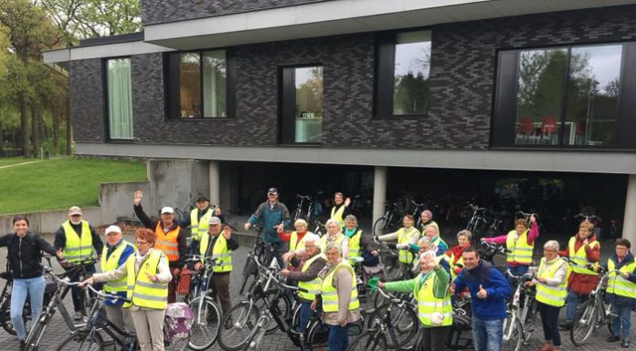 De Fietsclub van Welzijn Nunspeet houden de zadels droog