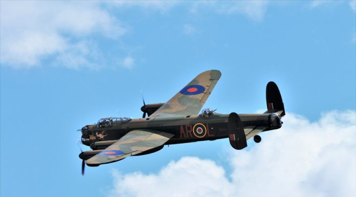 Fly past Lancastermonument Hulshorst
