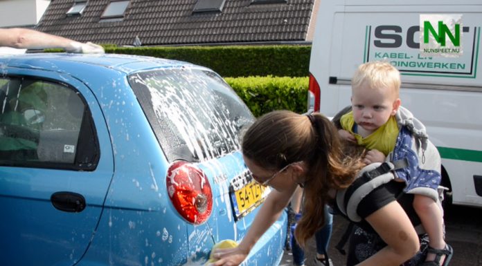 Auto’s wassen voor Zambia