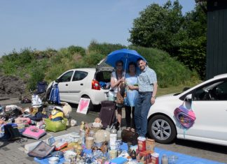 Eerste kofferbakmarkt bij Molen de Duif