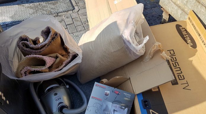 Weer afval gedumpt achter de Stoof