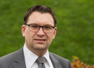 Vragen openingstijden Bibliotheek Elspeet