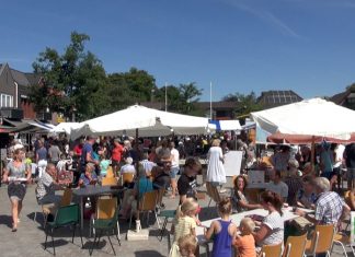 Heleboeldag en het Mobile Media Lab op de Markt