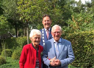 Burgemeester op bezoek bij 70-jarig huwelijk