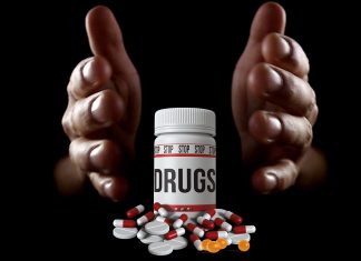 Nunspeter onder invloed van drugs klemgereden