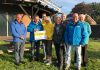 Gemeentebelang geeft gift aan IJsclub Hulshorst