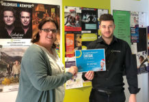 Present ontvangt mooie bijdrage voor werk