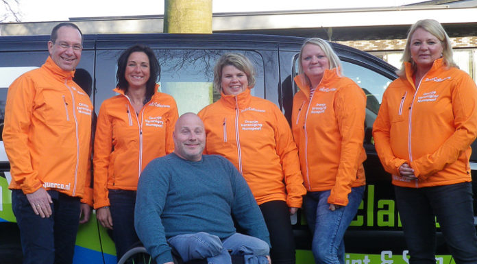 Jassen voor bestuur Oranjevereniging