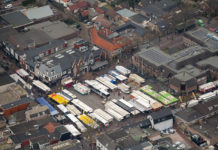 Moederdagactie op weekmarkt Nunspeet