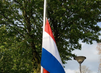 Nunspeet herdenkt thuis…