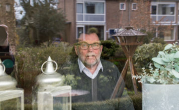 Henk Vis uit Nunspeet terug uit ziekenhuis nadat coronavirus hem zwaar raakte