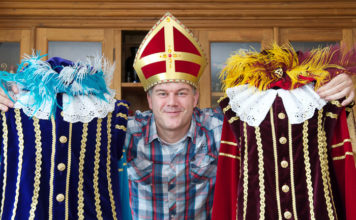 Facebook heeft de foto’s van intochten van Sint en Piet verwijderd