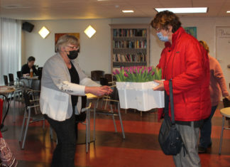 PvdA GroenLinks start campagne bij Voedselhulp Nunspeet