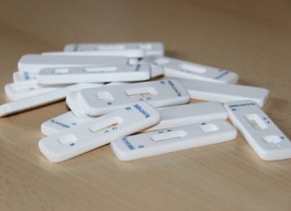 Corona zelftesten en mondkapjes beschikbaar voor inwoners met een laag inkomen