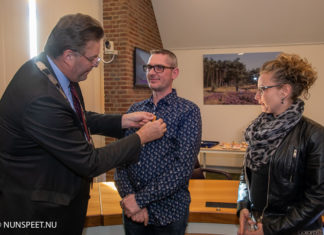 Erepenning Menslievend Hulpbetoon voor Henry Temmermans