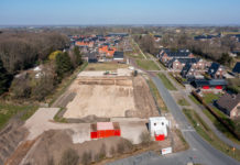 Bouwactiviteiten nieuwe supermarkt en appartementen zijn begonnen