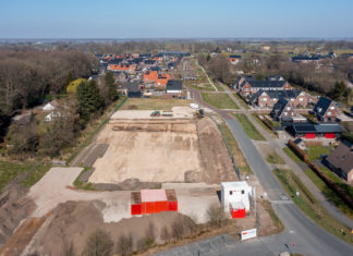 Bouwactiviteiten nieuwe supermarkt en appartementen zijn begonnen