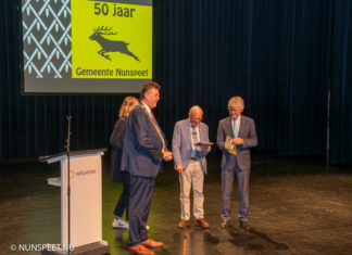 Jubileumboek ’50 jaar Gemeente Nunspeet’ gepresenteerd