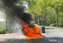Proefrit eindigt in autobrand