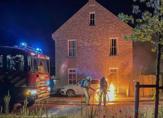 Autobrand aan de Braambosch in Hulshorst