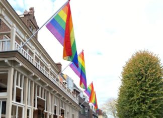 Dinsdag 5 juli True Colors Café geopend