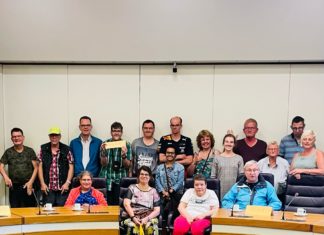 Bewoners Philadelphia op bezoek in het gemeentehuis