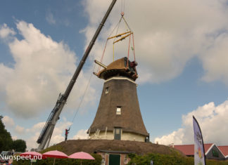 Kap teruggeplaatst op molen de Duif
