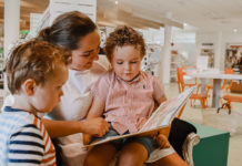 OntMoet Mama in Bibliotheek Nunspeet