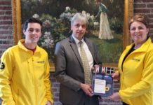 Resultaten enquête afvalscheiding overhandigd aan wethouder Groothuis