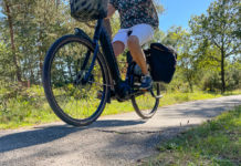 Meer ruimte voor wandelaars, kinderwagens en rolstoelgebruikers langs Stakenbergweg?