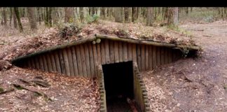 Herdenking Het Verscholen Dorp