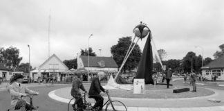 Shimano-sculptuur siert nieuwe rotonde