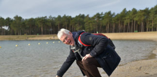 Countdown voor de Nieuwjaarsduik in de Zandenplas op 1 januari 2024