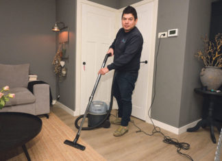 24 uur met de eigenaar van een schoonmaakbedrijf