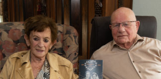 Zeventig Jaar Huwelijksgeluk voor echtpaar van den Akker