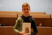 Tim Bonestroo (12) uit Nunspeet wint de voorleeswedstrijd Read2Me