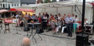 Openlucht Paaszang in Nunspeet