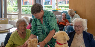 Bewoners Seewende krijgen troostende knuffelbeesten dankzij Joke