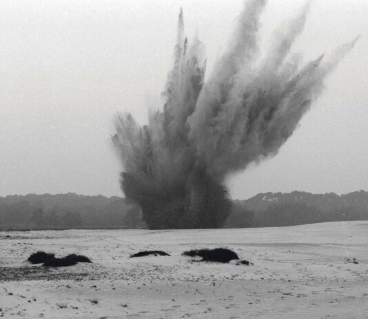 Vroeger: zware bom onschadelijk gemaakt (1996)