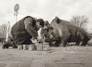 Nunspeetse Keiler weer terug na renovatie van het Stationsplein