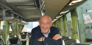 24 uur met met touringcarchauffeur Frans van Nus