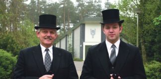 Vader en zoon van Olst blikken terug in de tijd